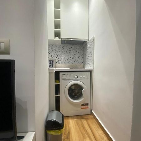 Luxury Apartment In Blloku Area 地拉那 外观 照片